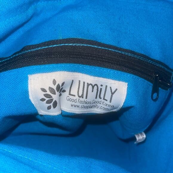 Embroidered pom pom Blue and Green Tote Bag - Picture 7 of 10